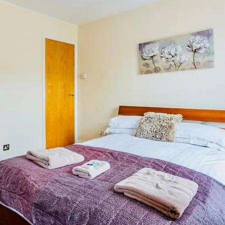 Luxury Spacious Apartment Cardiff Exterior photo
