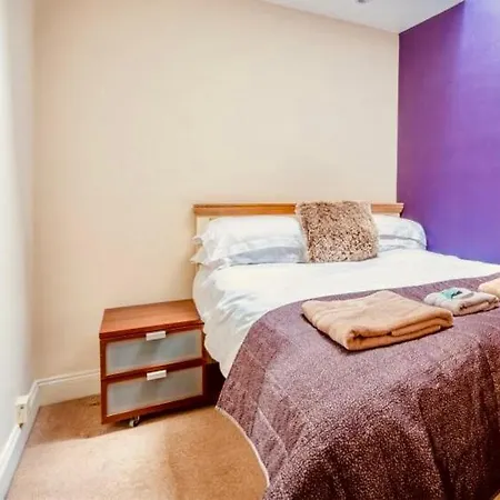 Luxury Spacious Apartment Cardiff Exterior photo